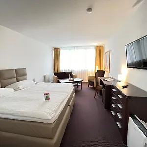 Weisses Ross Garni Hotel
